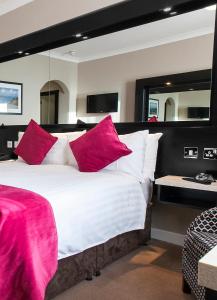 Cama ou camas em um quarto em Ashling Hotel Dublin