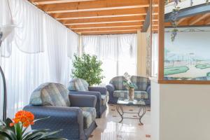 Гостиная зона в Villa Anna Apartments