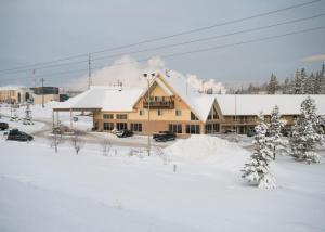 Lakeview Inns & Suites - Hinton v zimě