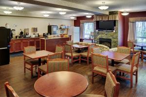 Gallery image of Lakeview Inns & Suites - Chetwynd in Chetwynd