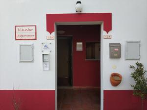 Photo de la galerie de l'établissement Alojamentos Vitinho - Vila Nova Milfontes, à Vila Nova de Milfontes