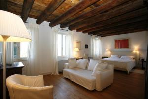 Gallery image of Relais Corte Guastalla Apartments in Sona