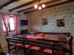 Dining area in A villát