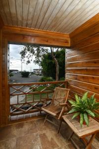 Gallery image of Kingston Vacation Rentals at The Romantic Log Cabin in Kingston in Kingston