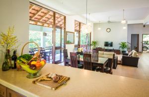Minuman di Rest Pause Rainforest Retreat