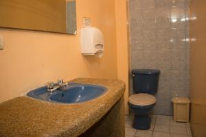 Bagno di Dreamkapture Hostel close to the airport and bus terminal