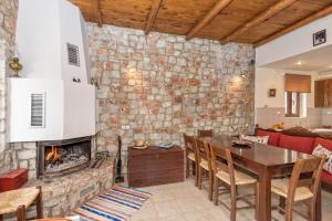 A seating area at Omalos Gianni's House