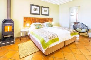 Ένα ή περισσότερα κρεβάτια σε δωμάτιο στο Auas Safari Lodge +60 φωτογραφίες