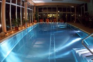 A piscina em ou perto de SEEGLÜCK Hotel Forelle Superior