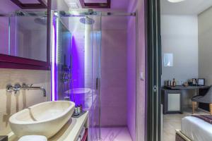 Kúpeľňa v ubytovaní Via Veneto Prestige Rooms + 37 fotografií