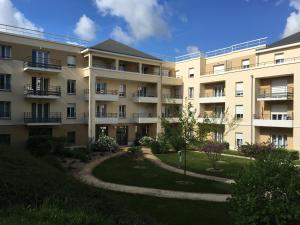 Budova, kde se aparthotel nachází