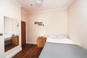 Private en-suite Room @ Liverpool street, Brick Ln
