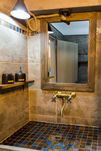 Koupelna v ubytování EvaEle Luxury Apartments + 29 fotografií