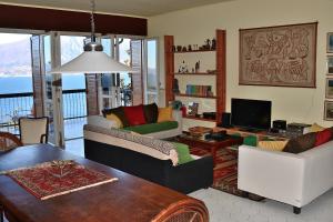 Χώρος καθιστικού στο Villa Retrò