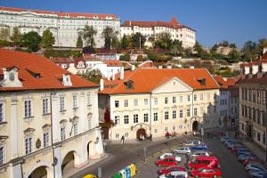 Almennt útsýni yfir borgina Prag eða útsýni yfir borgina eins og það er á hótelinu