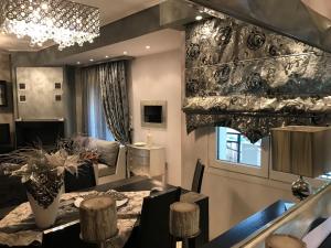 Χώρος καθιστικού στο Diamond House