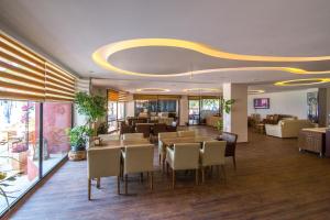 Gallery image of Hotel Sunday Beach in Kusadası