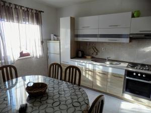 Gallery image of Apartmani Balan s vanjskim bazenom in Trogir