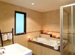 Phòng tắm tại 3 Bedroom Villa Kao Lom SDV127-By Samui Dream Villas +26 ảnh