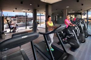 Fitness centrum a/nebo fitness zařízení v ubytování Olivia Balmes Hotel