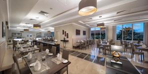 Restaurace v ubytování Fraser Suites Abuja