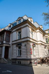 Budova, v ktorej sa apartmánový hotel nachádza