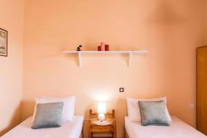 Imagen de la galería de Private House in the Heart of Kavos by Konnect, en Kavos