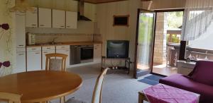 Kuchyň nebo kuchyňský kout v ubytování Gästehaus Cornelia