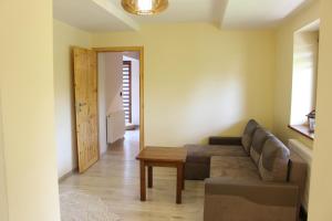 Część wypoczynkowa w obiekcie Apartamenty Pod Niedźwiedziem I