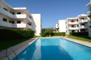 Bazén v ubytování CALA MONTGO - apartamentos nebo v jeho okolí