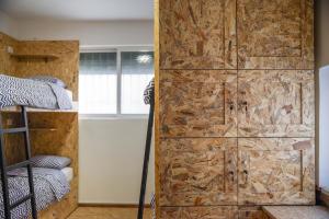 Postel nebo postele na pokoji v ubytování Buff Hostel Tirana
