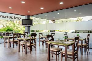 Restoran või mõni muu söögikoht majutusasutuses Crisol La Selva