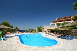 
The swimming pool at or near Viva Mare Hotel & Spa
