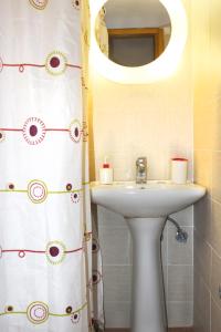 Koupelna v ubytování Souzana Rooms