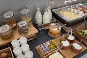 Jedlo v ubytovaní bed & breakfast alebo blízkom okolí
