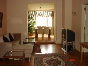 Μια τηλεόραση ή/και κέντρο ψυχαγωγίας στο Sahil Apartment