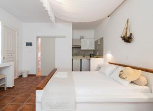 Kuchyňa alebo kuchynka v ubytovaní Giannoulis Hotel
