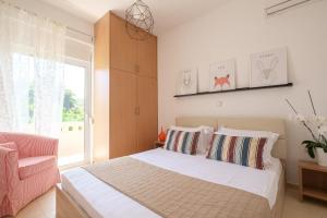 Gallery image of Vibrant flat for a couple, few minutes to Beaches in Kato Daratso