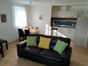 Kuchyň nebo kuchyňský kout v ubytování APARTMÁNY NA VÝSLUNÍ