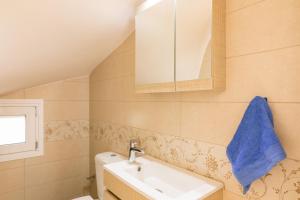 A bathroom at Villa Johnnie
