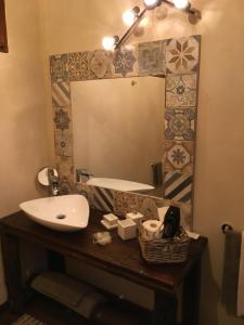 A bathroom at Corte degli Angeli Agriturismo