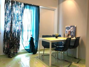 Green Apartment 6