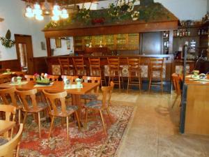 Restaurace v ubytování Hotel Andernacher Hof + 8 fotografií
