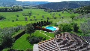 The swimming pool at or close to Villa esclusiva in Toscana con piscina privata