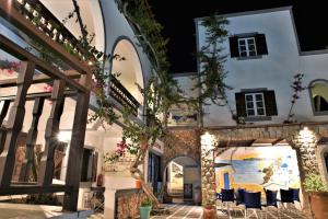 Zgradba, v kateri se nahaja hotel
