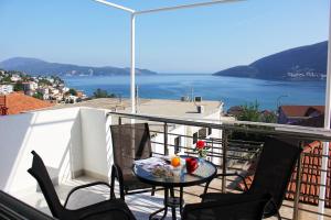 Gallery image of JK apartmani in Herceg-Novi