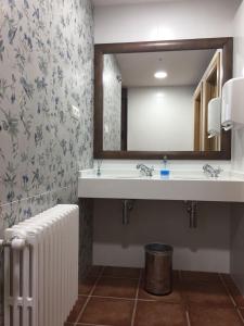 Kép Hotel Rural Nova Ruta szállásáról Trabadelóban a galériában Még 37 kép