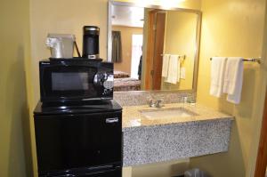 Gallery image of Budget Inn Williamsville in Williamsville