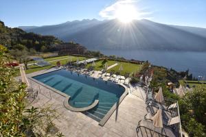 O vedere a piscinei de la sau din apropiere de La Dolce Vita Relais - Hotel Gallo