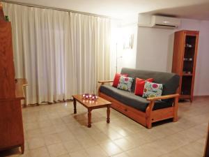Posezení v ubytování LOS IRIS PLAYA DE GANDIA- Apartamento Familiar